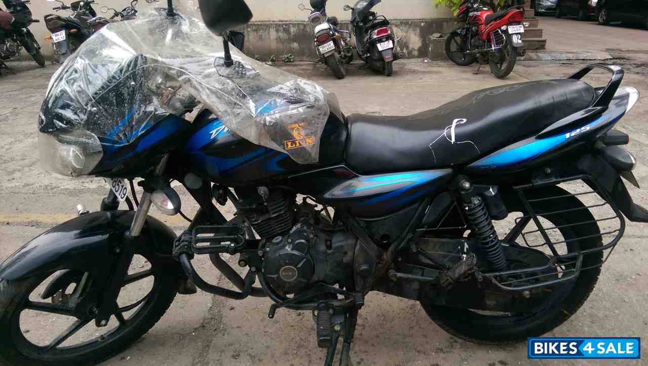 Blue Bajaj Discover DTSi 125