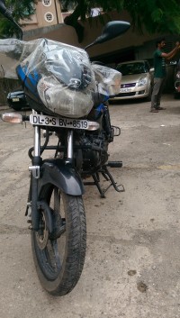 Blue Bajaj Discover DTSi 125