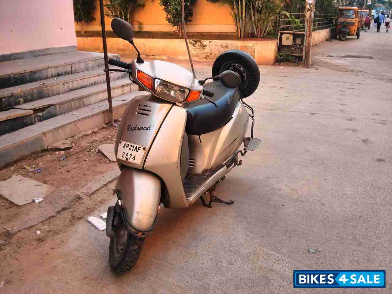 Used 2004 model Honda Activa for sale in Visakhapatnam. ID 115871