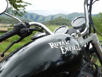 Black Royal Enfield Thunderbird TwinSpark 350