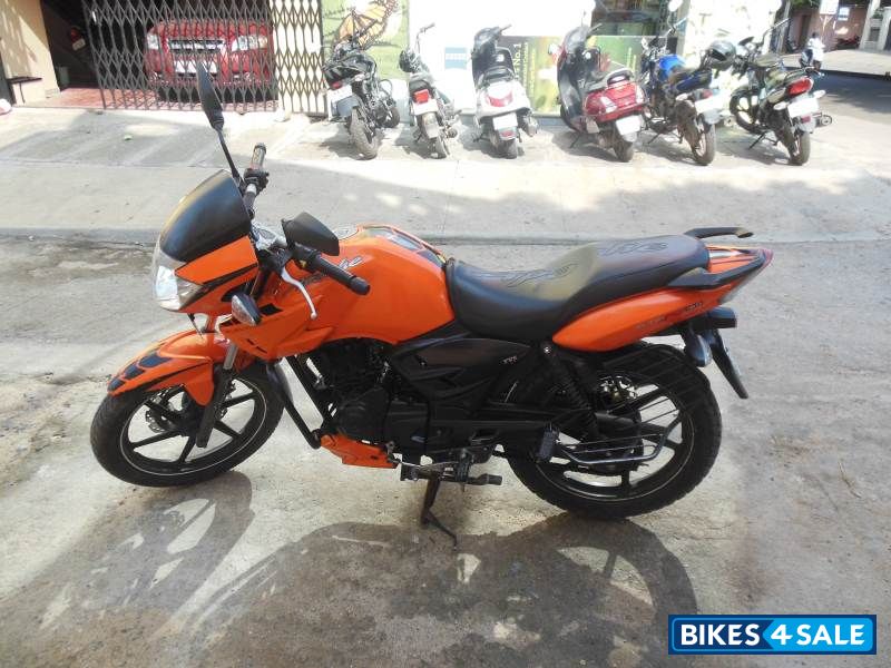 Orange TVS Apache RTR FI 160