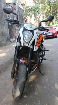 White KTM Duke 200