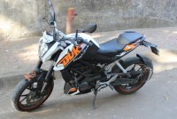 White KTM Duke 200