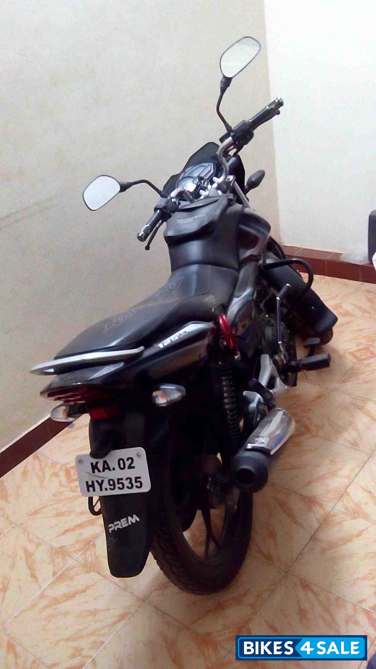 Charcoal Grey Bajaj Discover 125M