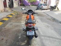 Orang TVS Apache RTR FI 160