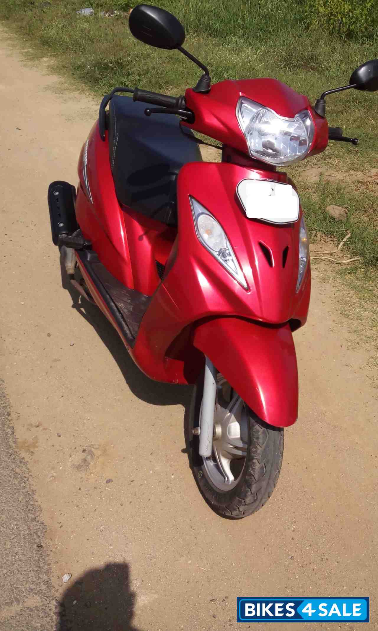 Red TVS Wego
