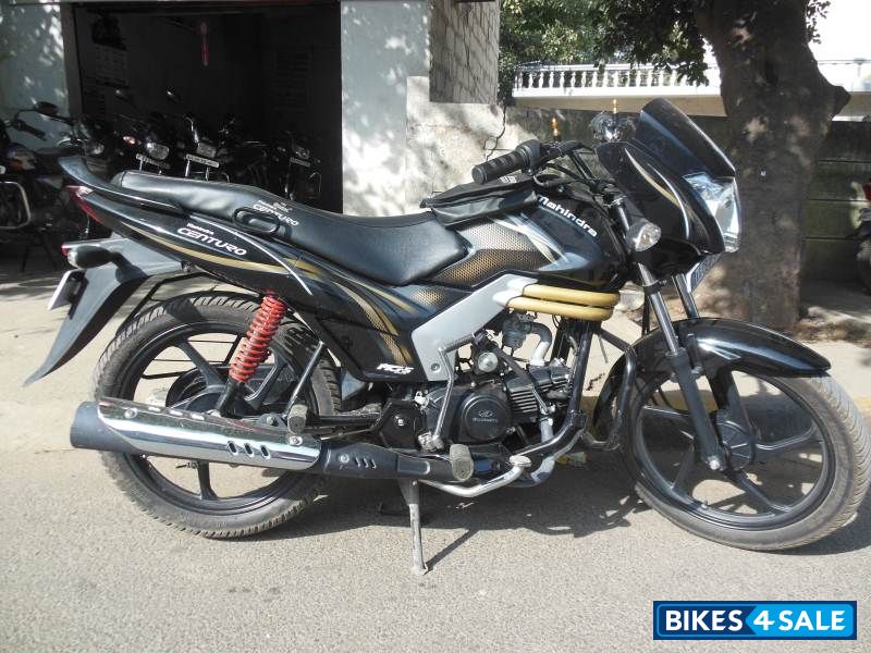 Black Mahindra Centuro