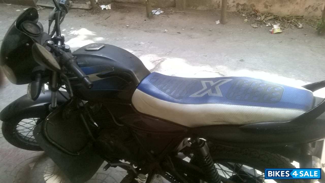 Blue Bajaj Discover DTSi 125