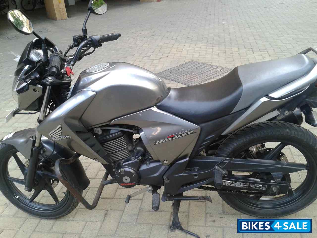 Grey Honda Unicorn Dazzler