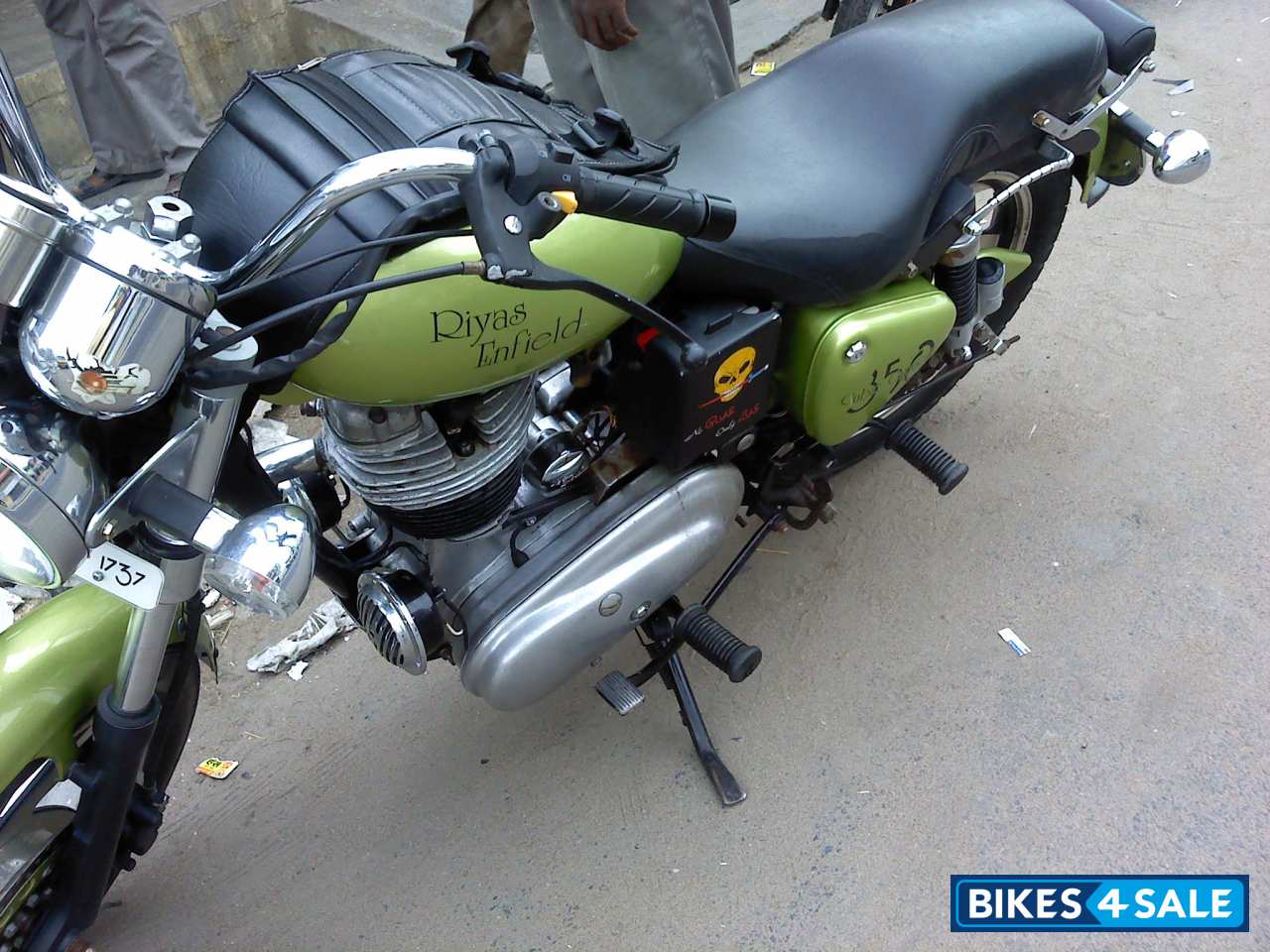 Metalic Radium Green Royal Enfield Bullet Standard 350