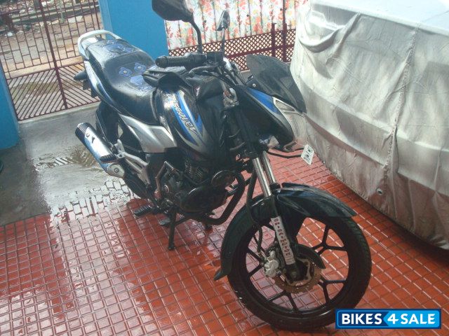 Black Bajaj Discover 125 ST