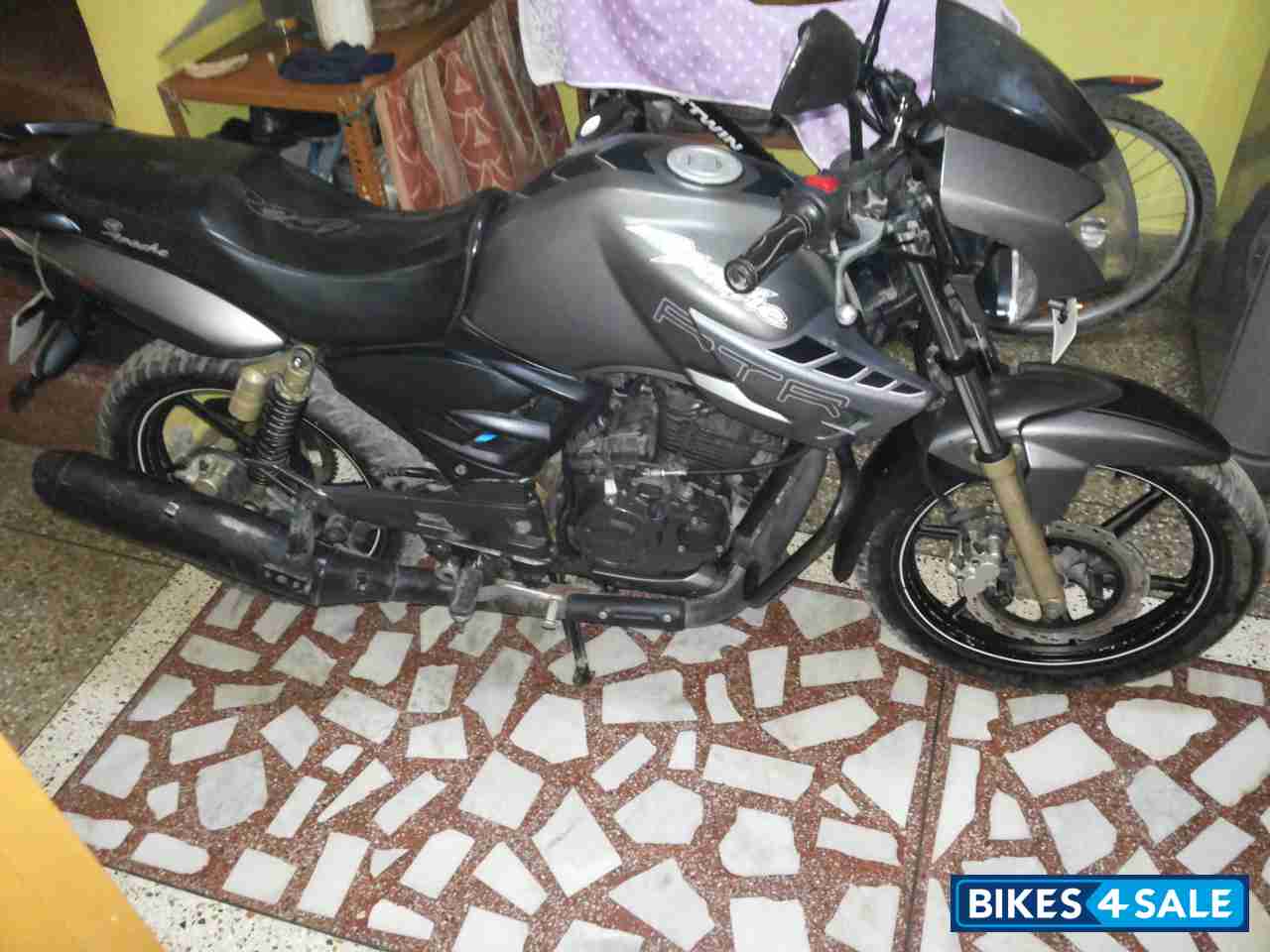 Tvs Apache Rtr 180 2022 Grey