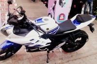 Blue White Yamaha YZF R15 V2
