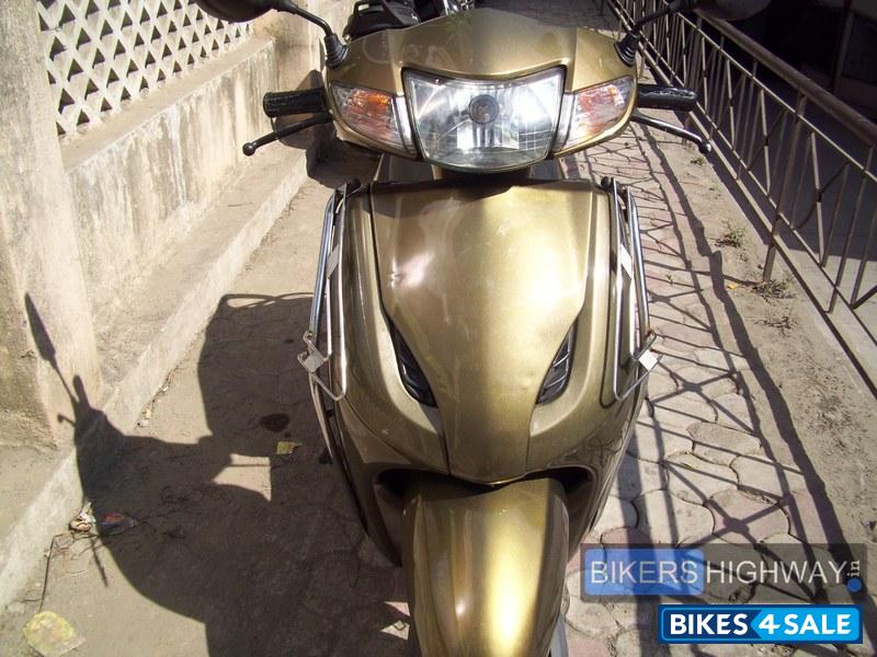 Gold Honda Activa