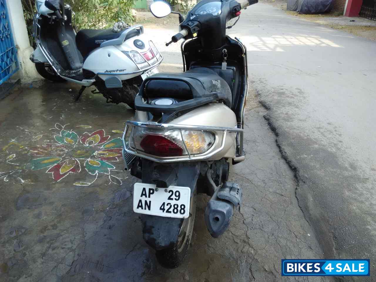 Gold TVS Wego