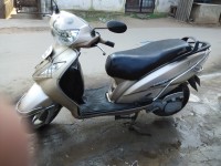 Gold TVS Wego