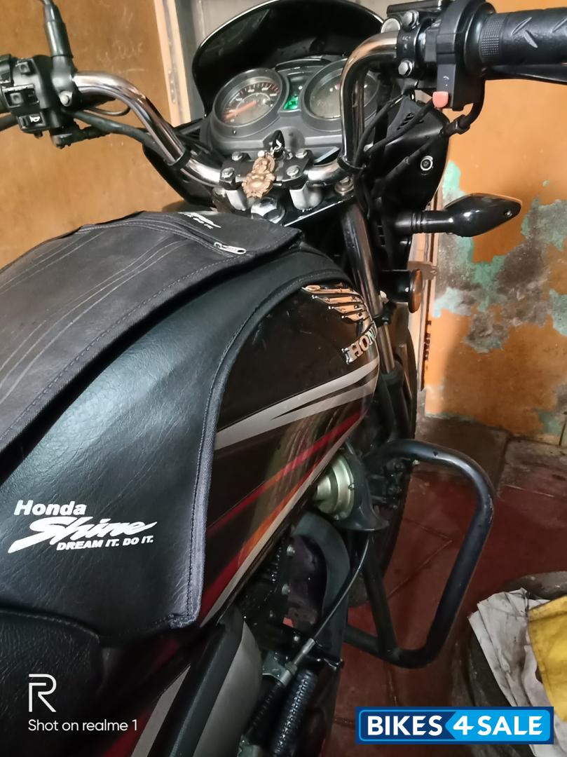 Black With Red Graphics Honda CB Shine