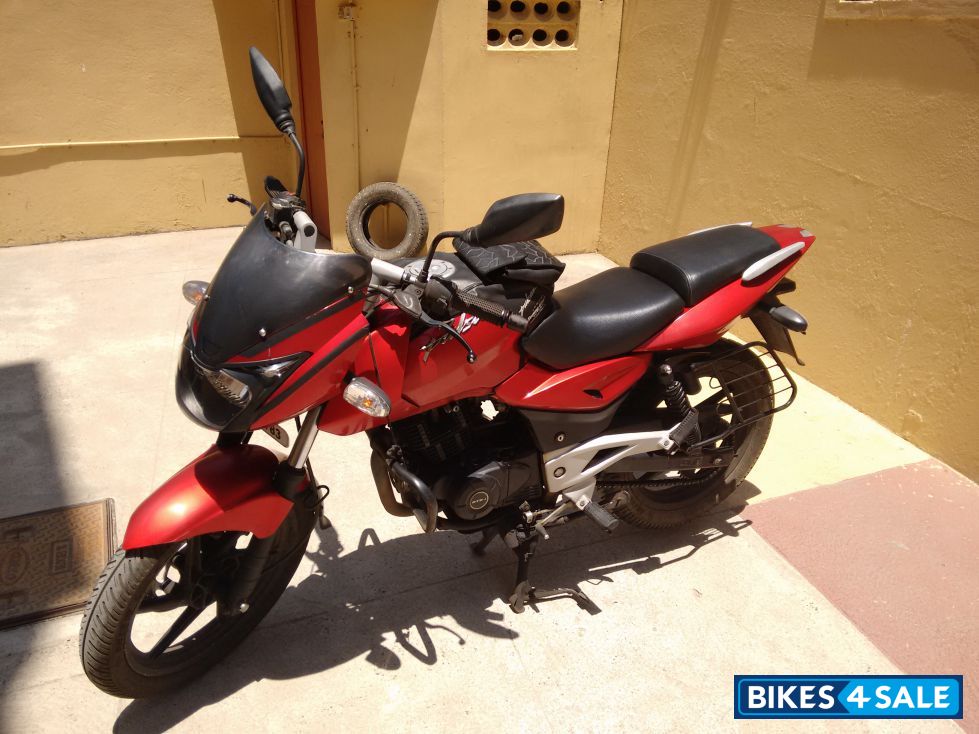 Red Bajaj Pulsar 180 DTSi