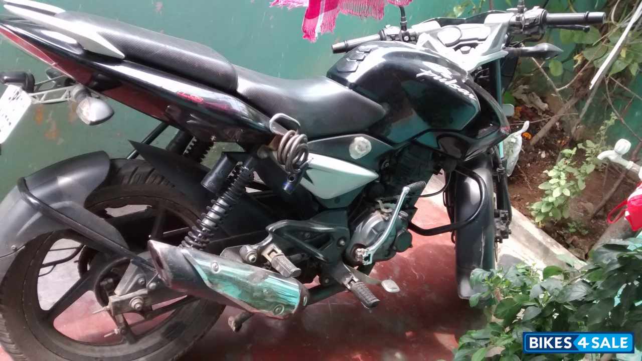 Black Bajaj Pulsar 135LS