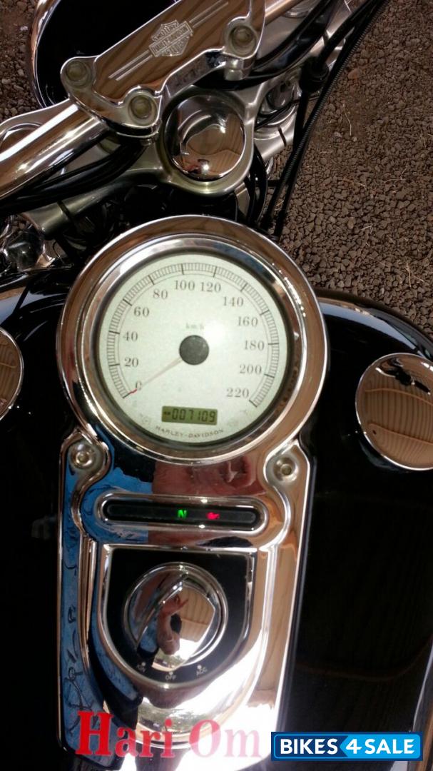 Black Harley Davidson Dyna FXDC Super Glide Custom