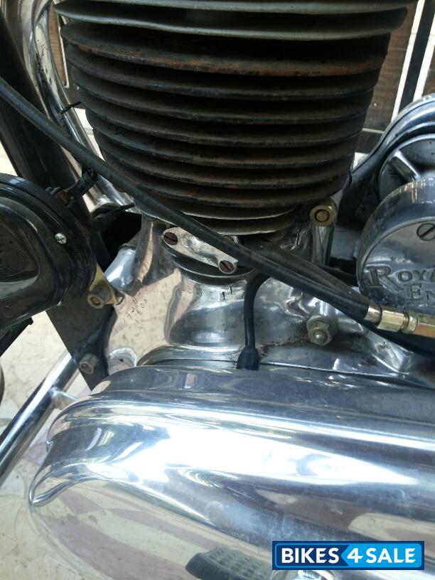 Black Royal Enfield Vintage Bullet Black Royal Enfield Vintage Bullet