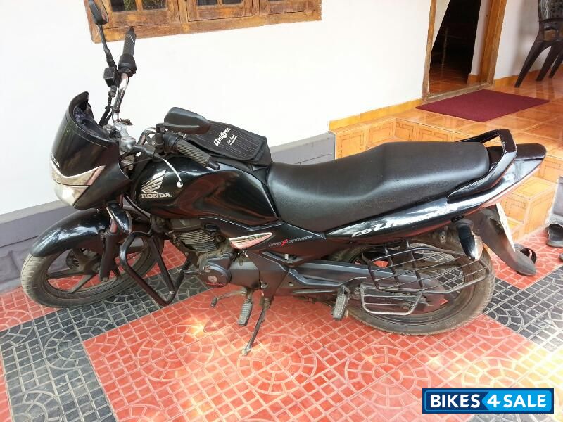 Used 2011 model Honda CB Unicorn for sale in Palakkad. ID 119948. Black