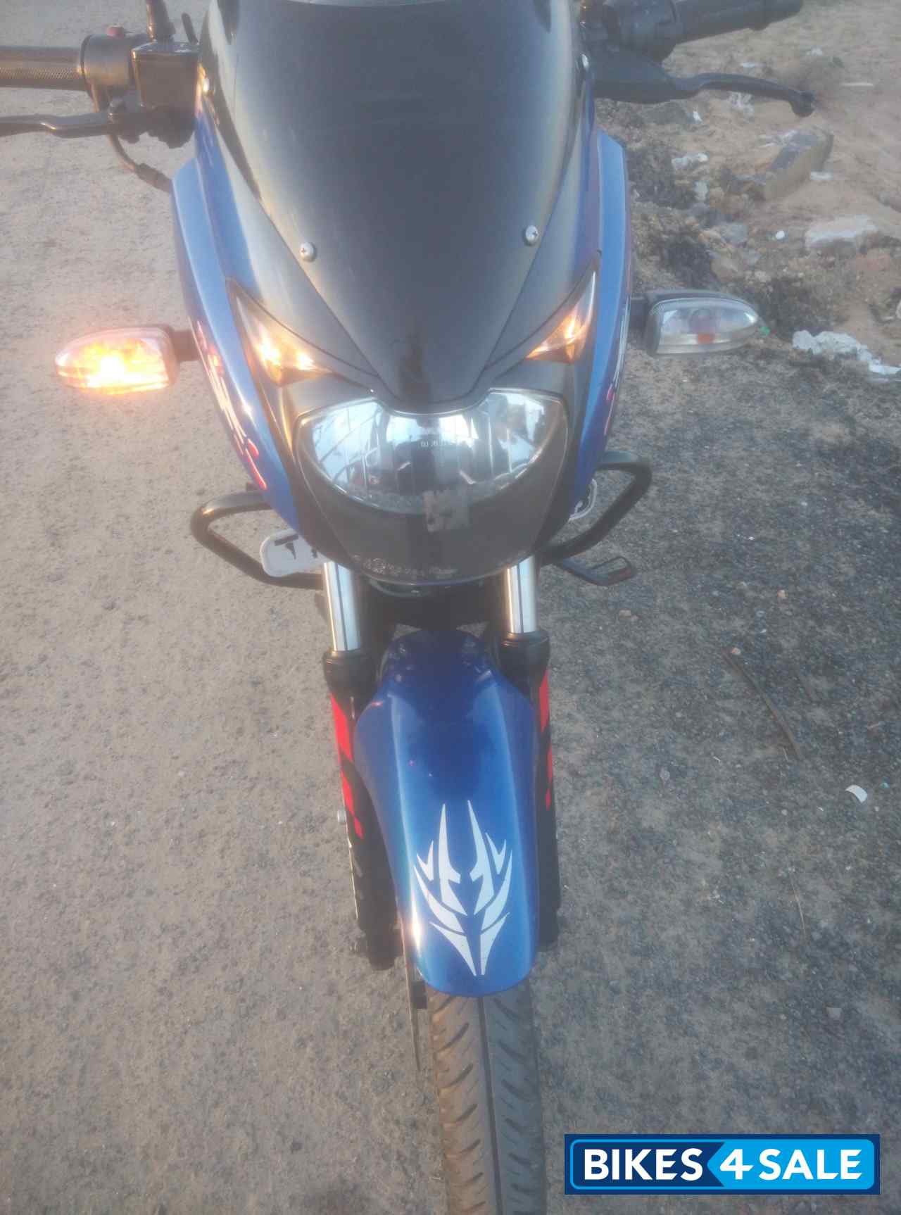 Blue Bajaj Pulsar 150 DTSi