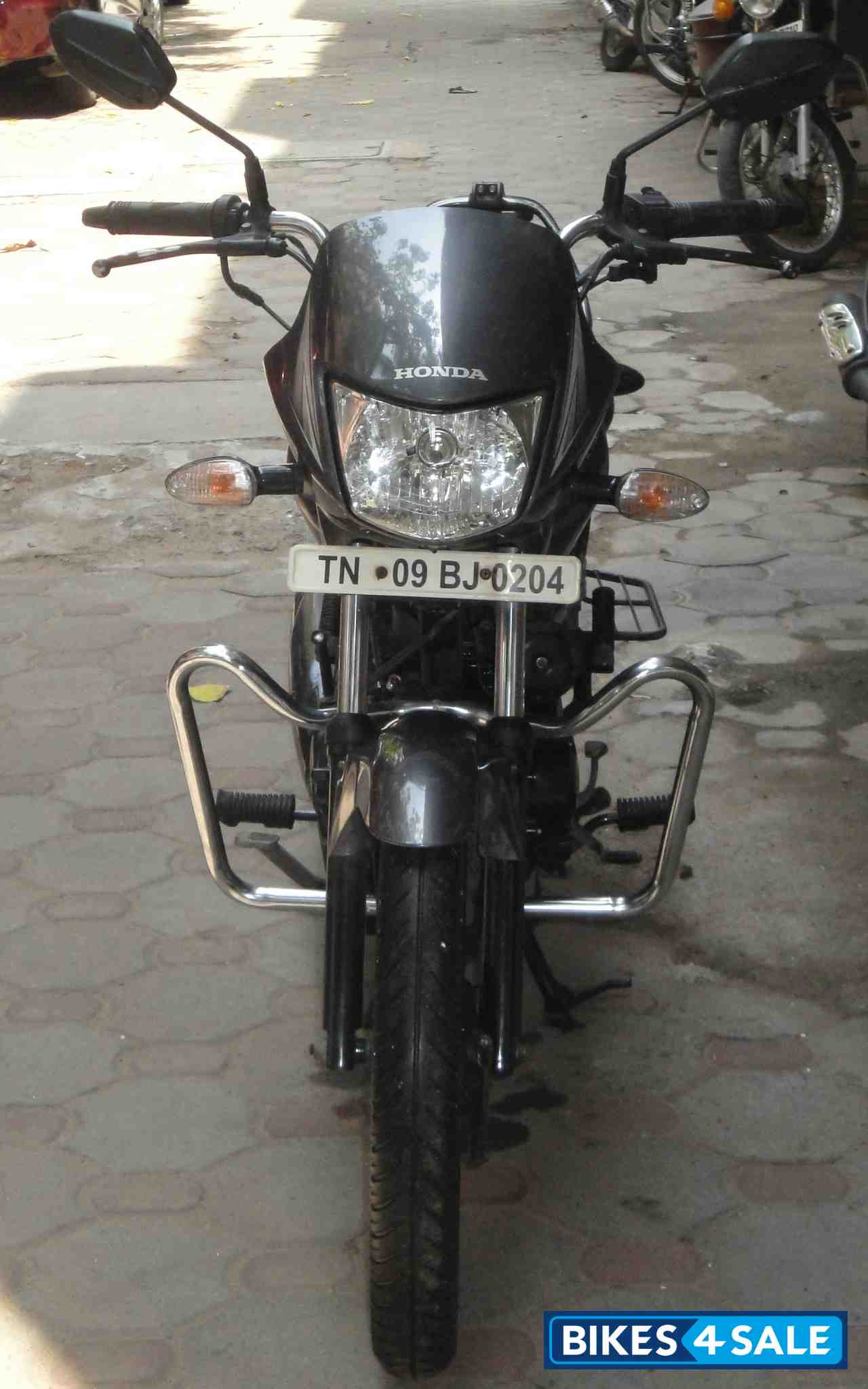 Grey Honda CB Shine