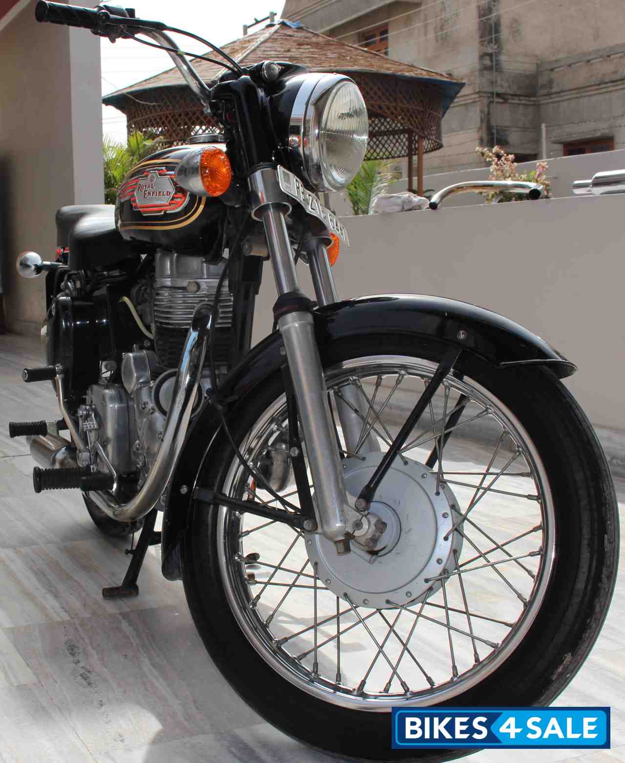 Black Royal Enfield Bullet Standard 350 Black Royal Enfield Bullet Standard 350
