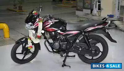 Red And Black Bajaj Discover 100 DTS-Si Red And Black Bajaj Discover 100 DTS-Si