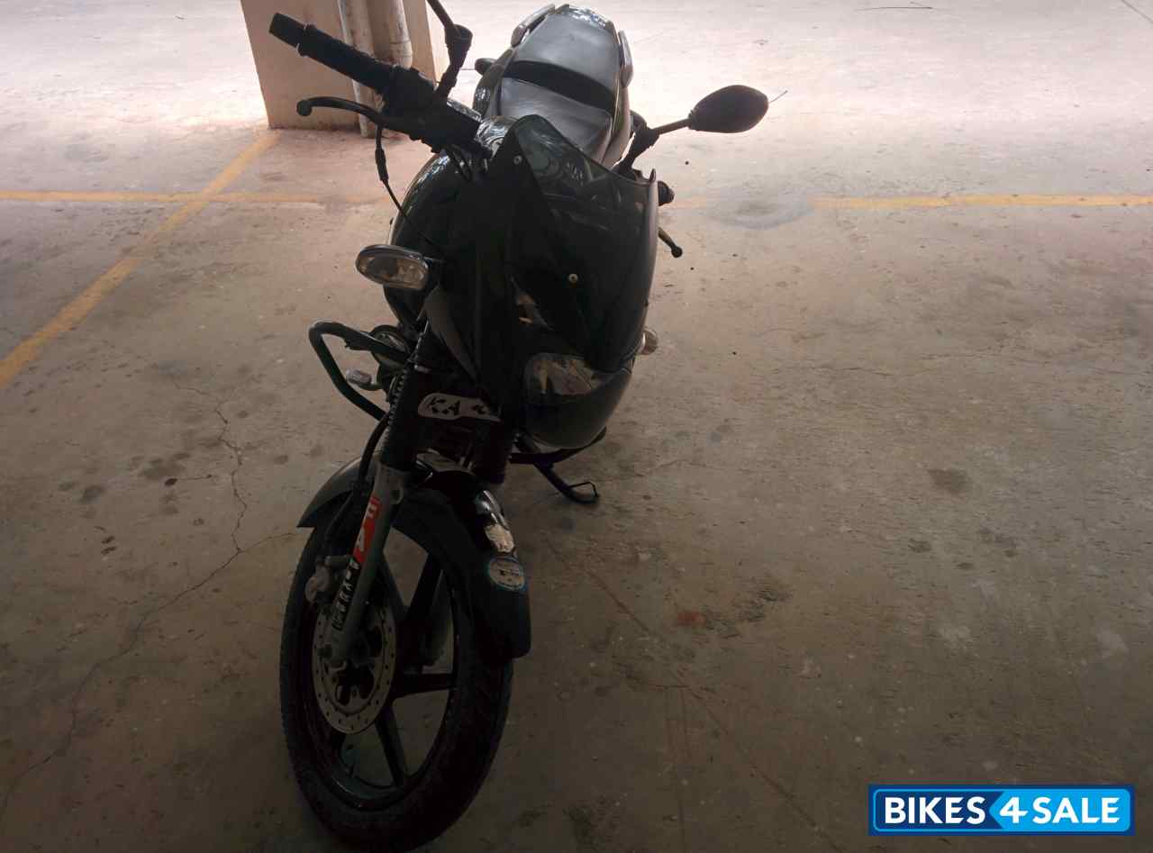 Black Bajaj Pulsar 180 DTSi Black Bajaj Pulsar 180 DTSi