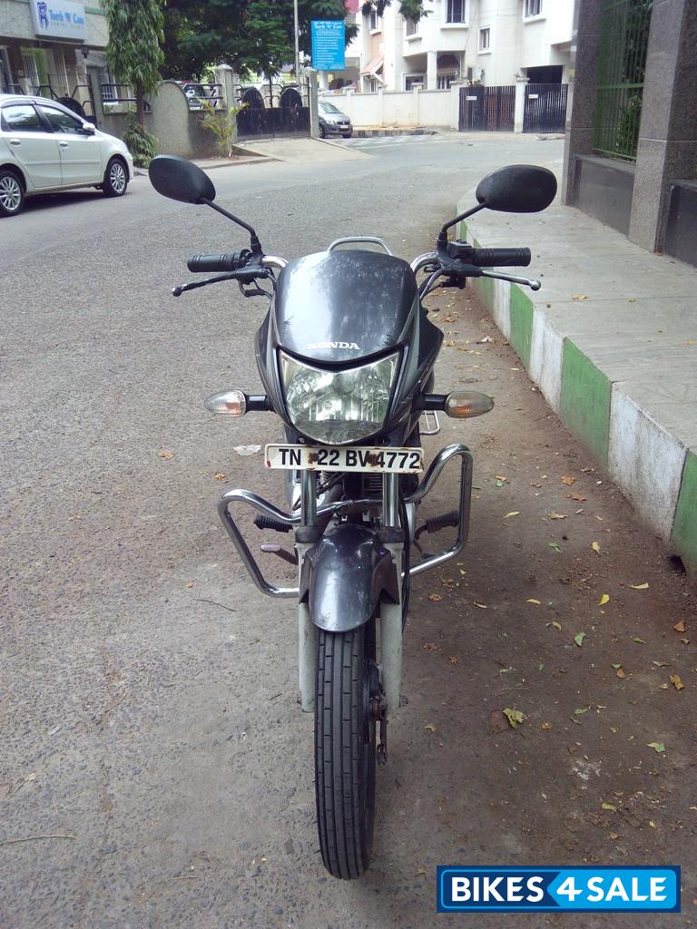 honda shine gray colour bike