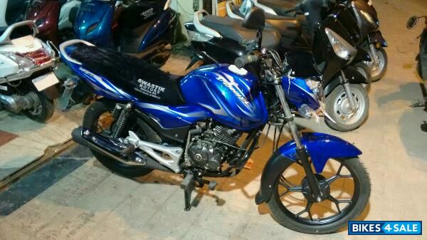 Blue Bajaj Discover 125M