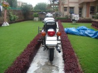 Silver Royal Enfield Bullet Campus