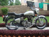 Silver Royal Enfield Bullet Campus
