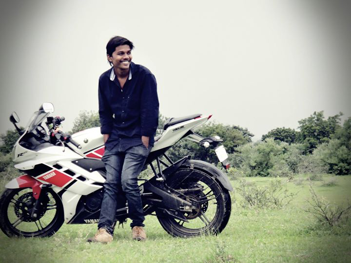 Yamaha YZF R15 2012 Model