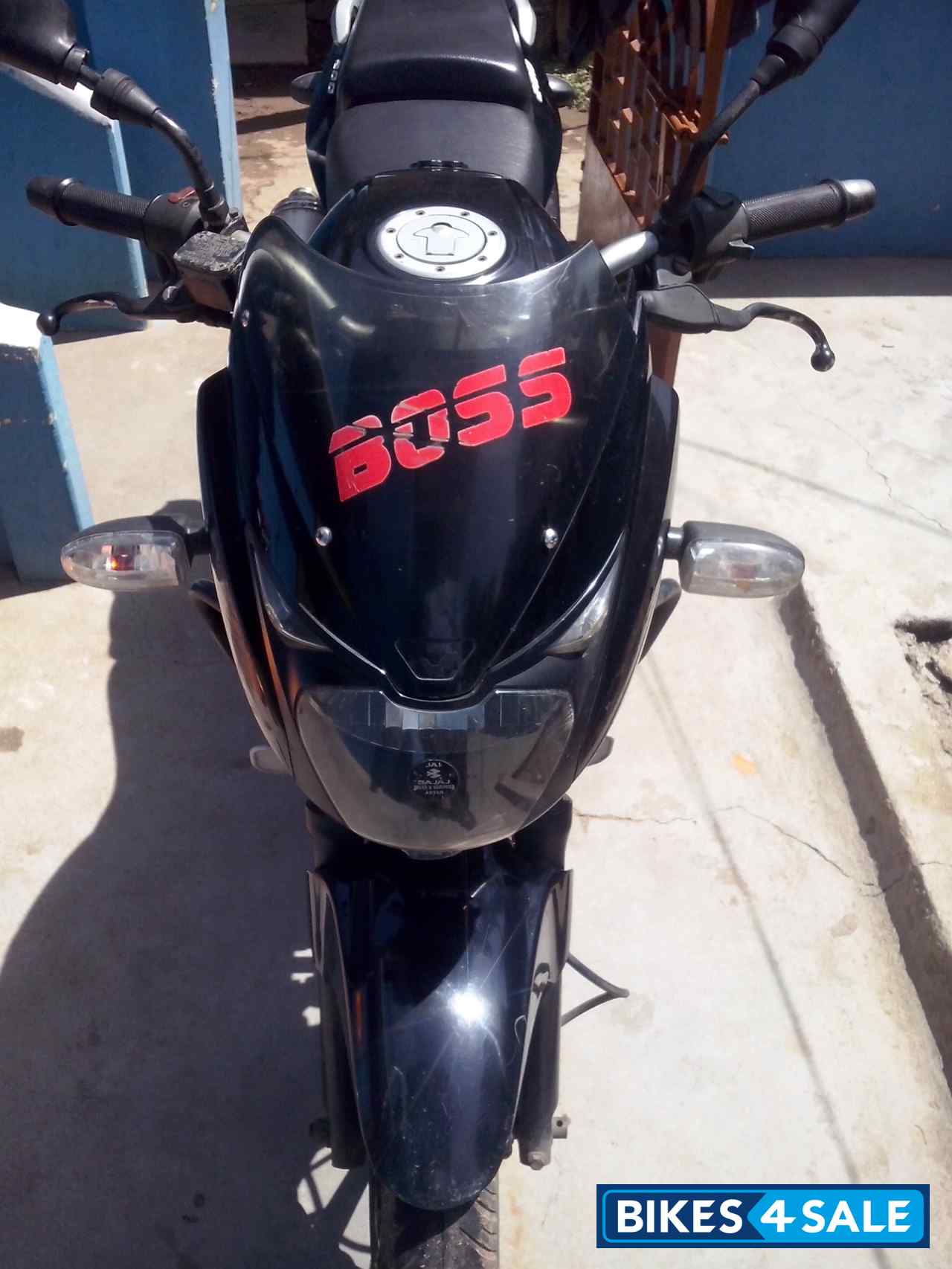 Black Bajaj Pulsar 200 DTSi
