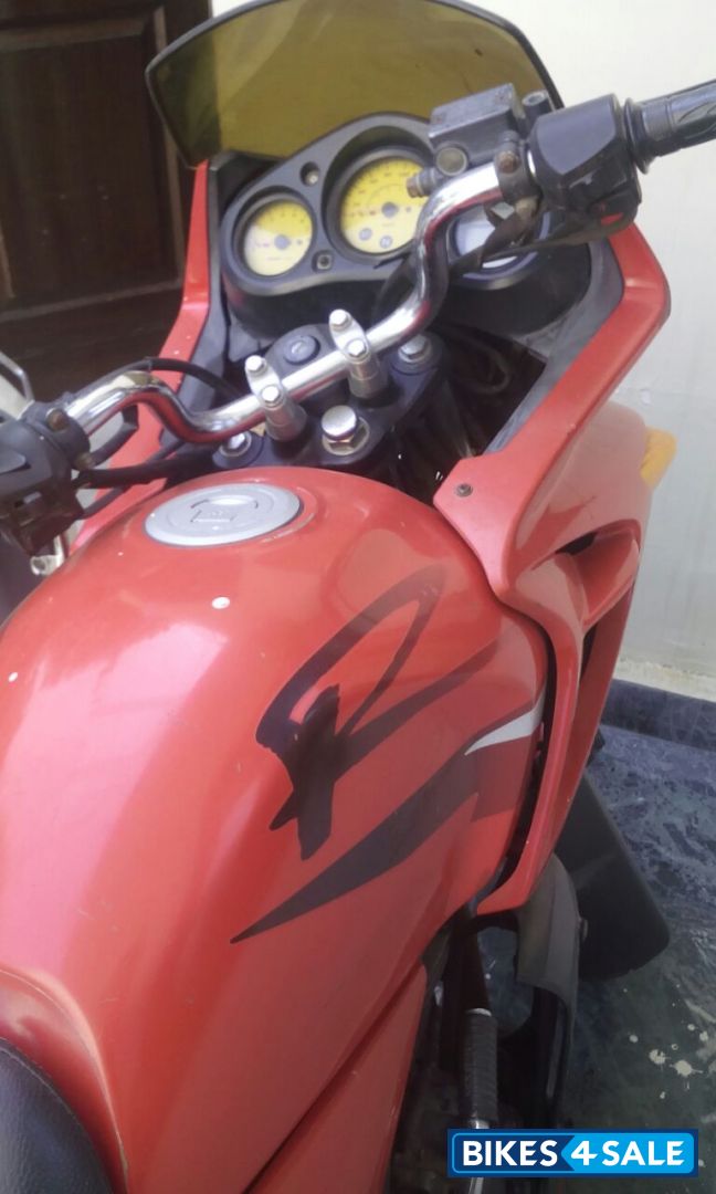Red Hero Karizma R