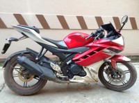 Red Yamaha YZF R15 V2