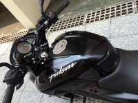 Black Bajaj Pulsar 200 NS