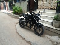 Black Bajaj Pulsar 200 NS