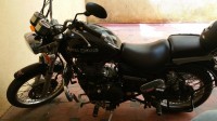 Black Royal Enfield Thunderbird 500
