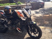White/orange KTM Duke 200