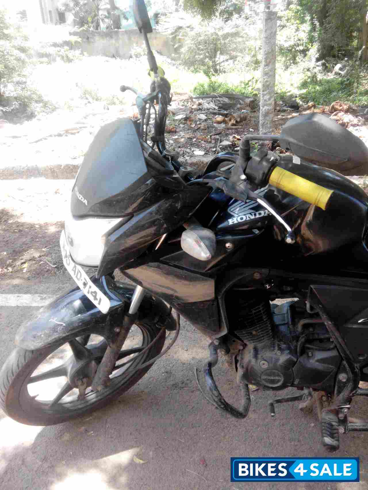 Black Honda CB Twister