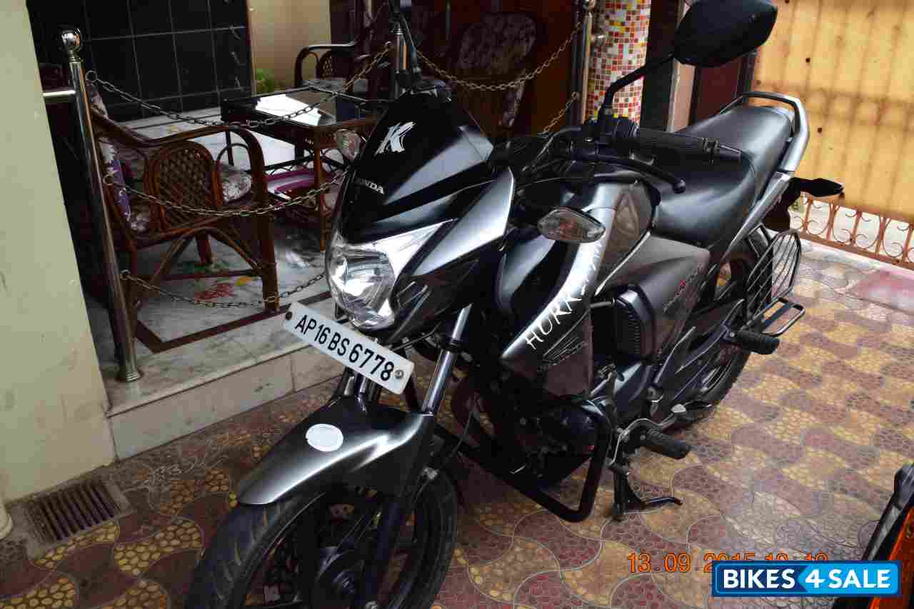 Sliver Honda Unicorn Dazzler