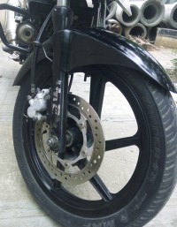 Black Bajaj Pulsar 200 DTSi