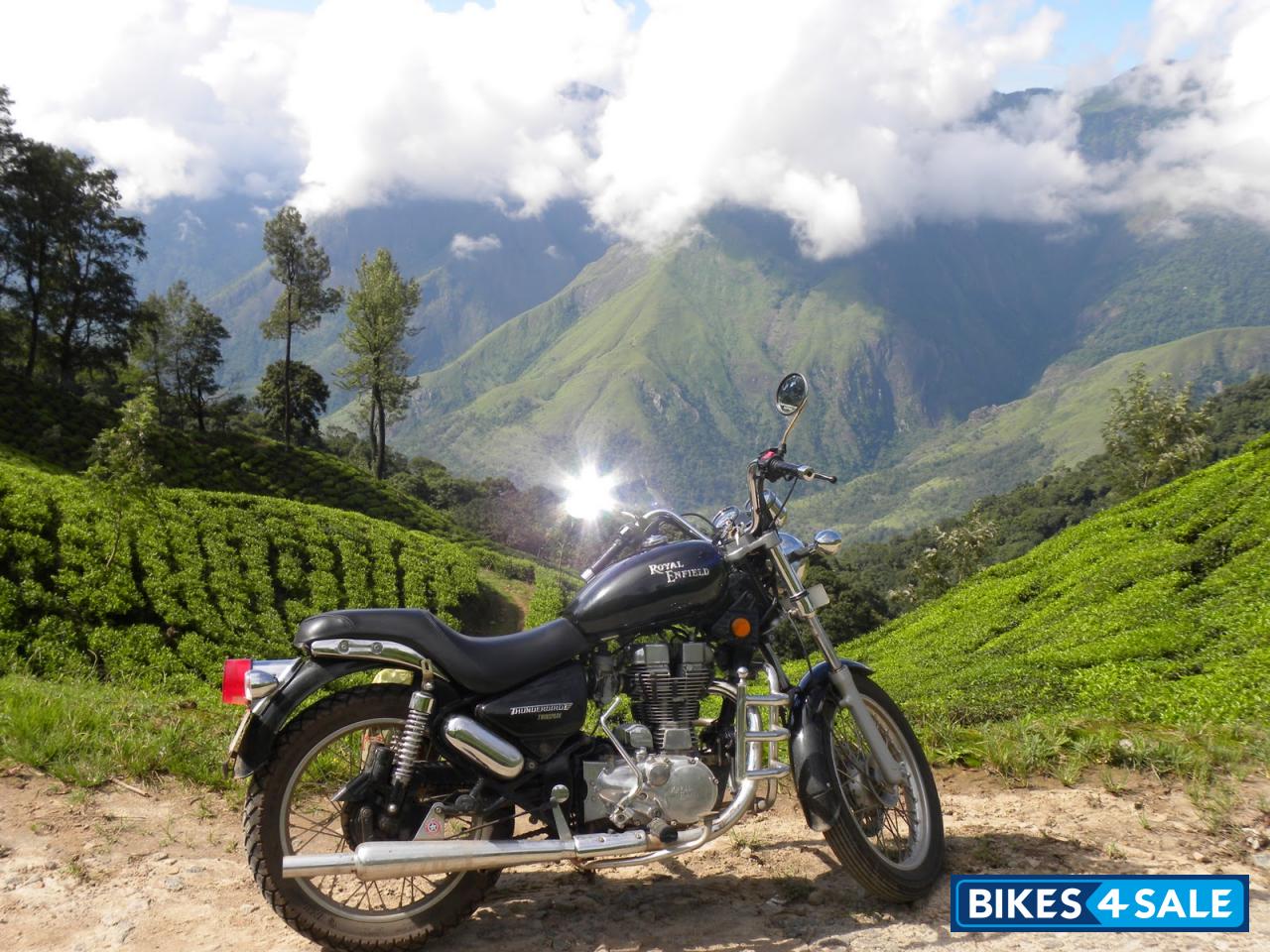 Black Royal Enfield Thunderbird TwinSpark 350