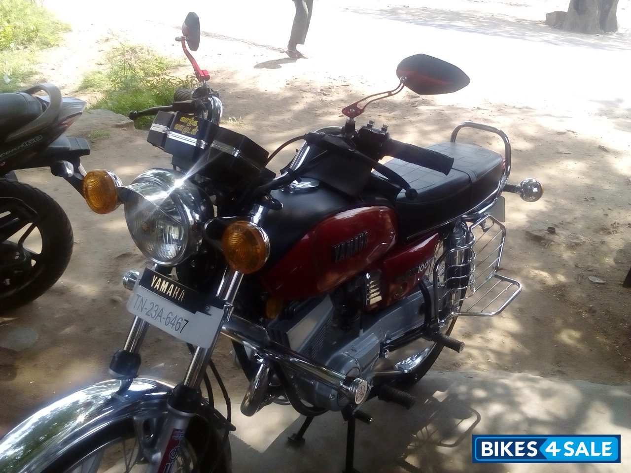 Red Yamaha RX 100 Red Yamaha RX 100