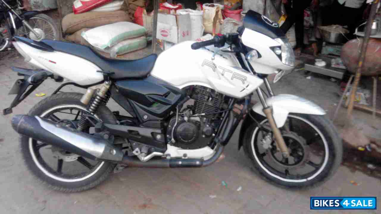 Used 2010 Model Tvs Apache Rtr 180 For Sale In Nagaur Id 123783 White Colour Bikes4sale