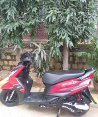 Red Yamaha Ray Z